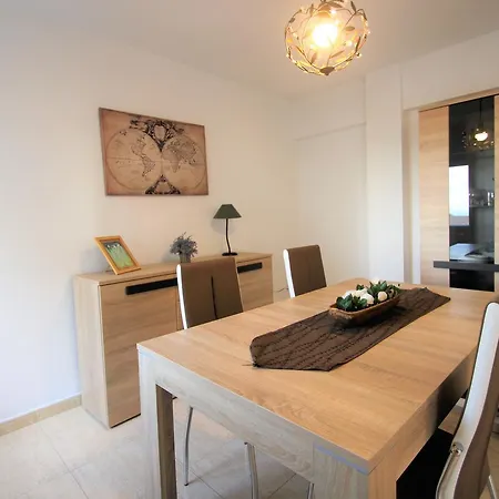 Casaturis Playa Postiguet A113 Апартаменты Аликанте